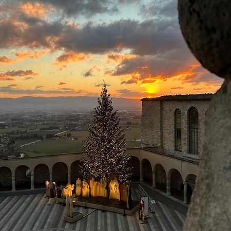 Monolocale L'Anfiteatro Romano Assisi Bagian luar foto